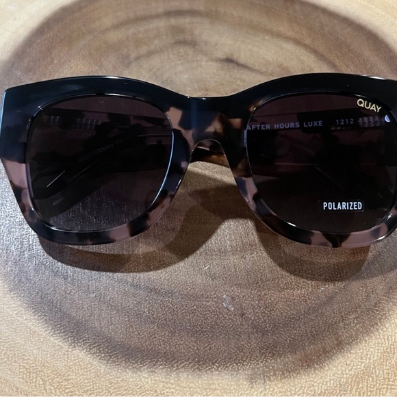 COPY - NWT Quay Australia AFTER HOUR LUXE POLARIZED - Picture 2 of 9
